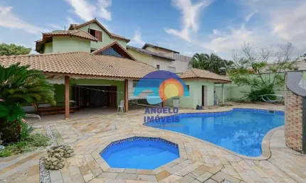 Sobrado com 5 dormitórios à venda, 268 m² por R$ 1.300.000,00 - Balneário Três Marias - Peruíbe/SP