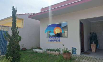 Casa com 3 dormitórios à venda, 135 m² por R$ 800.000 - Estância São José - Peruíbe/SP