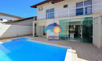 Sobrado com 3 dormitórios à venda, 215 m² por R$ 800.000,00 - Jardim Imperador - Peruíbe/SP