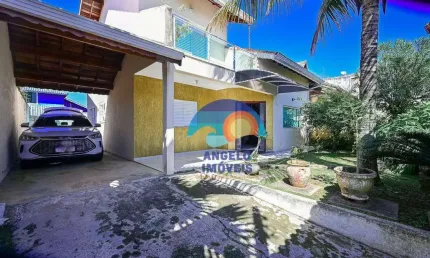 Casa com 3 dormitórios à venda, 150 m² por R$ 650.000,00 - Estância São José - Peruíbe/SP