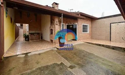 Casa com 3 dormitórios à venda, 145 m² por R$ 450.000,00 - Estância São José - Peruíbe/SP