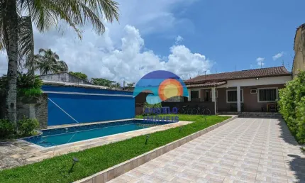 Casa com piscina, 2 quartos  à venda, 81 m² por R$ 480.000 - Jardim Casablanca - Peruíbe/SP