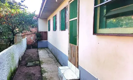 Vende 2 casas no terreno em São José dos Pinhais -  R$415.000,00