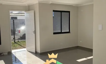 Sobrado a venda no xaxim com 3 quartos sendo 1 suíte r$570.000,00