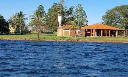 Fazenda Excepcional à Beira da Represa no Rio Paranaíba!