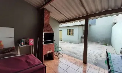 Casa à venda, 3 quartos, 1 suíte, MARTA HELENA - Uberlândia/MG