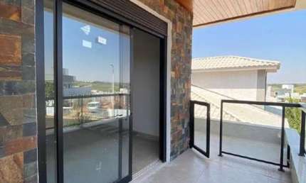 Residência de Luxo em Condomínio Fechado: Sobrado Espetacular no Shopping Park