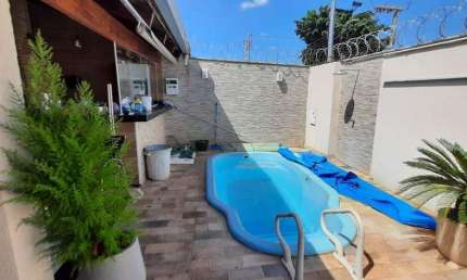 Casa à venda, 4 quartos, 2 suítes, 3 vagas, MARAVILHA - Uberlândia/MG
