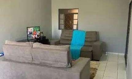 Casa com 3 quartos à venda na Rua Itutinga, Granada, Uberlândia