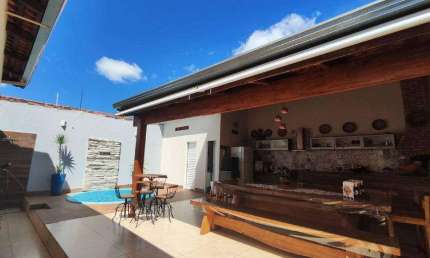 Casa à venda, 4 quartos, 2 suítes, 1 vaga, ALTO UMUARAMA - Uberlândia/MG