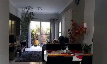 Casa à venda, 2 quartos, 2 vagas, JARDIM CALIFORNIA - Uberlândia/MG