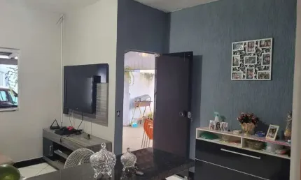 Casa com 2 quartos à venda na Rua Balbino Medeiros, Tocantins, Uberlândia