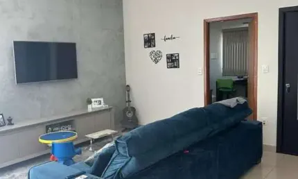 Casa à venda, 3 quartos, 1 suíte, 2 vagas, JARDIM EUROPA - Uberlândia/MG