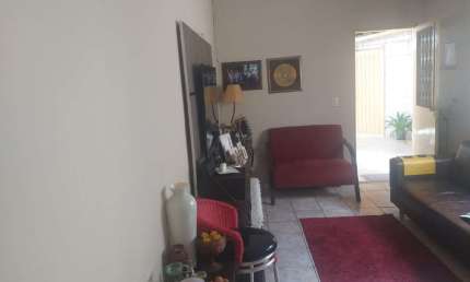 Casa com 3 quartos à venda na Rua Antônio Bernardes da Costa, Laranjeiras, Uberlândia