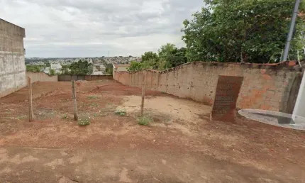 Oportunidade Rara: Terreno de 500 m² no Desejado Bairro Cidade Jardim