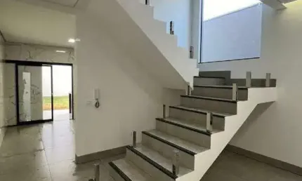 Casa à venda, 3 quartos, 1 suíte, 1 vaga, santa mônica - uberlândia/mg