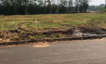 Terreno à venda na Rua Inácio Camilo Dutra, Jardim Ipanema I, Uberlândia