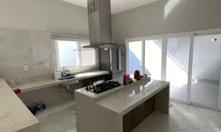 Casa com 2 quartos à venda na Rua Chiquinha Gonzaga, Minas Gerais, Uberlândia