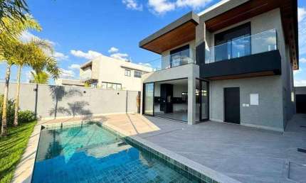 CASA EM CONDOMÍNIO à venda, 4 quartos, 4 suítes, 3 vagas, GAVEA - Uberlândia/MG