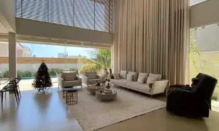 Deslumbrante casa estilo sobrado em condomínio fechado