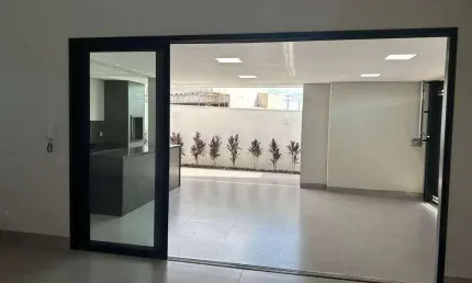 CASA EM CONDOMÍNIO à venda, 3 quartos, 3 suítes, 2 vagas, GRAND VILLE - Uberlândia/MG