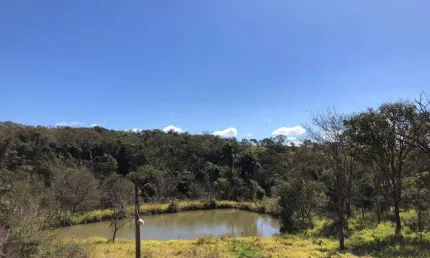 Incrível fazenda a 25 minutos de Uberaba no Triângulo Mineiro!