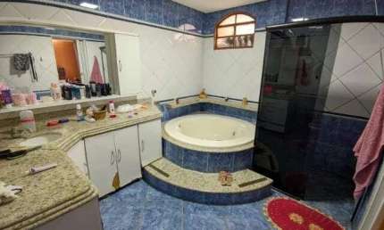 Casa à venda, 4 quartos, 3 suítes, 2 vagas, CIDADE JARDIM - Uberlândia/MG