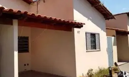 Casa à venda, 2 quartos, 1 vaga, jardim holanda - uberlândia/mg
