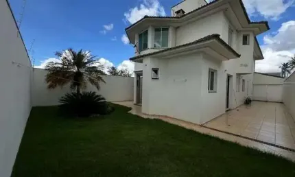 Casa à venda, 3 quartos, 1 suíte, Santa Mônica - Uberlândia/MG