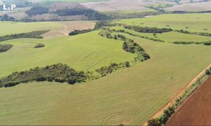 Excelente fazenda a venda na área rural do Município de Sacramento - MG