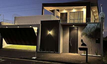 Casa à venda, 3 quartos, 3 suítes, 4 vagas, JARDIM SUL - Uberlândia/MG