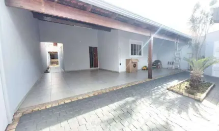 Casa à venda, 3 quartos, 1 suíte, 3 vagas, CHACARAS TUBALINA E QUARTEL - Uberlândia/MG