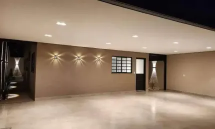 Casa à venda, 3 quartos, 3 vagas, JARDIM HOLANDA - Uberlândia/MG