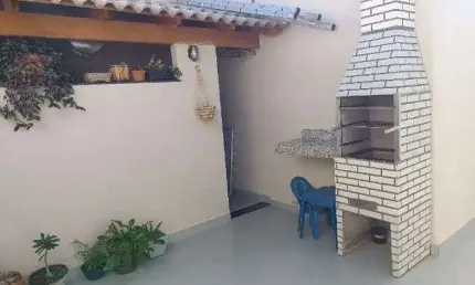 Casa à venda, 2 quartos, 2 vagas, JARDIM HOLANDA - Uberlândia/MG