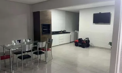Casa à venda, 3 quartos, 1 suíte, 2 vagas, PLANALTO - Uberlândia/MG