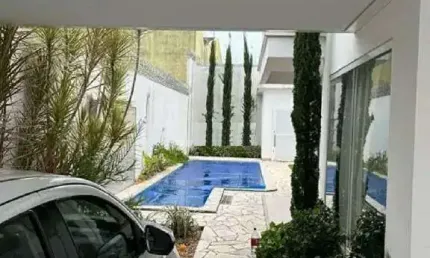 Casa à venda, 3 quartos, 2 suítes, JARDIM VENEZA - Uberlândia/MG