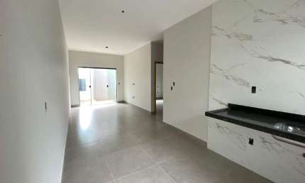 Casa à venda, 2 quartos, 1 suíte, 1 vaga, JARDIM IPANEMA - Uberlândia/MG