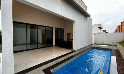 CASA EM CONDOMÍNIO à venda, 3 quartos, 3 suítes, 2 vagas, GRANJA MARILEUSA - Uberlândia/MG