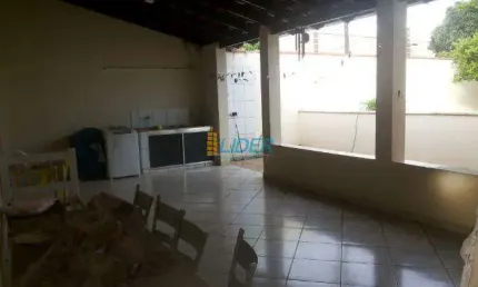 Casa à venda, 3 quartos, 1 suíte, 2 vagas, JARDIM DAS PALMEIRAS - Uberlândia/MG
