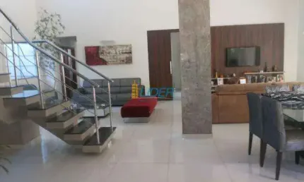 Casa à venda, 4 quartos, 4 suítes, 4 vagas, Jardim Karaíba - Uberlândia/MG