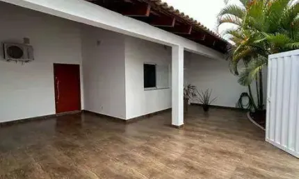 Casa à venda, 3 quartos, 1 suíte, 2 vagas, Jardim Karaíba - Uberlândia/MG