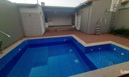 Casa à venda, 2 quartos, 1 suíte, MARTINS - Uberlândia/MG