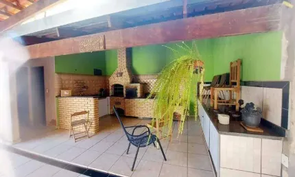 Casa à venda, 2 quartos, 1 suíte, 3 vagas, SANTA ROSA - Uberlândia/MG