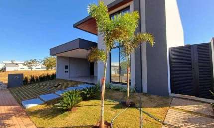 CASA EM CONDOMÍNIO à venda, 4 quartos, 4 suítes, 2 vagas, JARDIM BOTANICO - Uberlândia/MG
