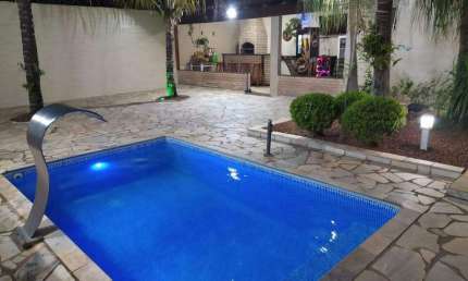 Casa à venda, 3 quartos, 1 suíte, 2 vagas, Santa Mônica - Uberlândia/MG