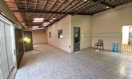 Casa à venda, 2 quartos, 2 vagas, JARDIM HOLANDA - Uberlândia/MG