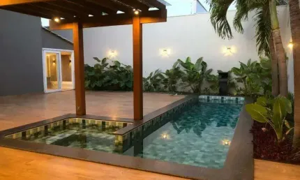 Casa à venda, 5 quartos, 3 suítes, 4 vagas, Jardim Karaíba - Uberlândia/MG