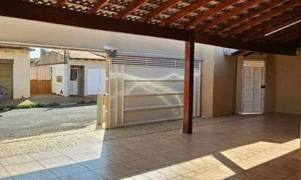 Casa à venda, 3 quartos, 1 suíte, 3 vagas, SAO JORGE - Uberlândia/MG