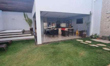 Casa à venda, 3 quartos, 1 suíte, 2 vagas, Segismundo Pereira - Uberlândia/MG