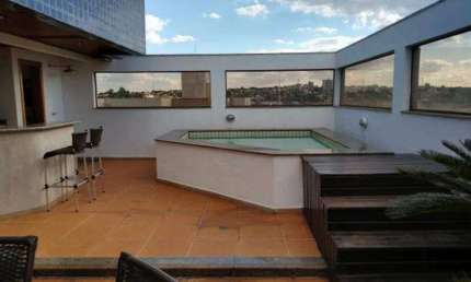 Cobertura à venda, 4 quartos, 2 suítes, 4 vagas, COPACABANA - Uberlândia/MG